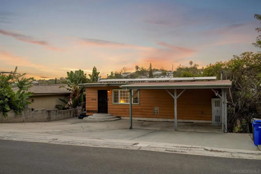 2002 Noble Street Lemon Grove, CA 91945