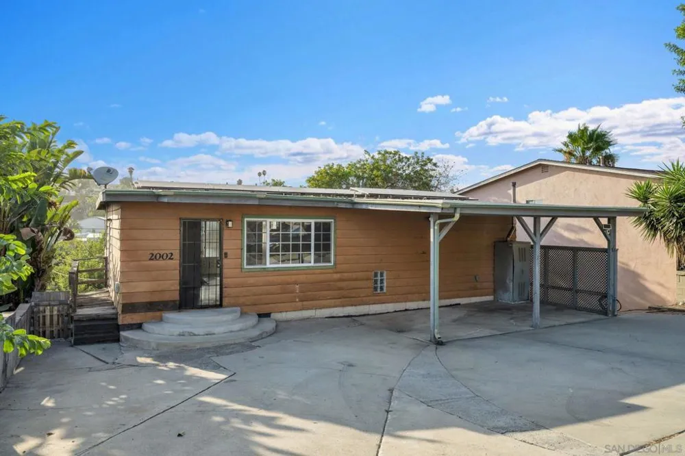 2002 Noble Street Lemon Grove, CA 91945