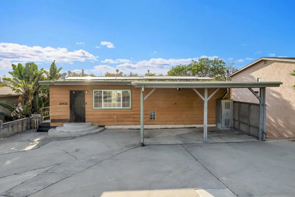 2002 Noble Street Lemon Grove, CA 91945