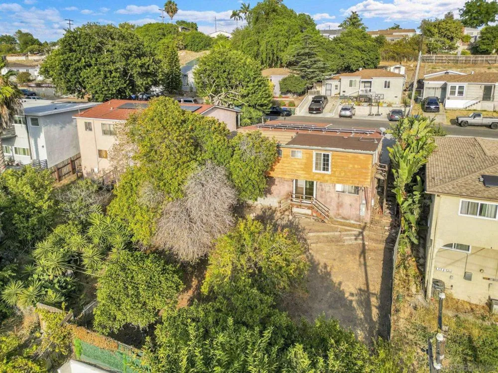 2002 Noble Street Lemon Grove, CA 91945