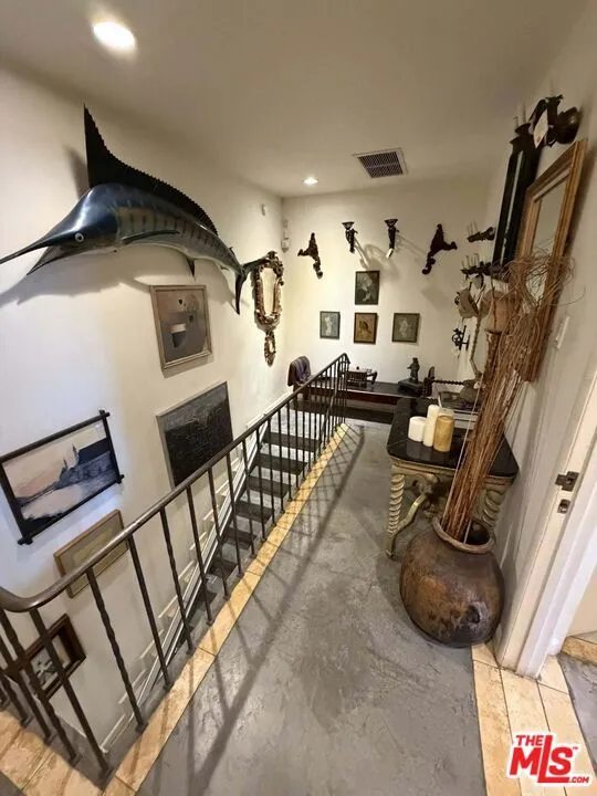 2252 W Washington Boulevard Los Angeles, CA 90018