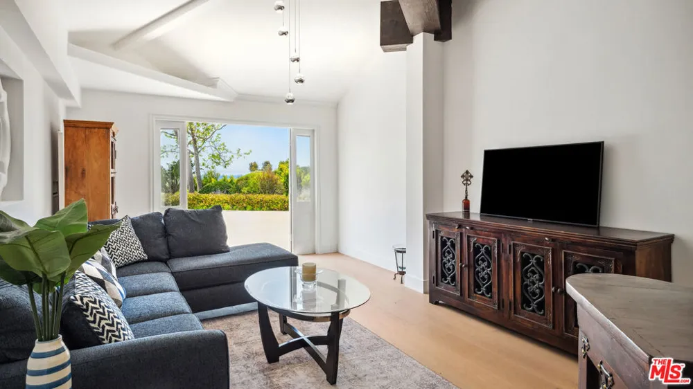 29675 Harvester Road Malibu, CA 90265