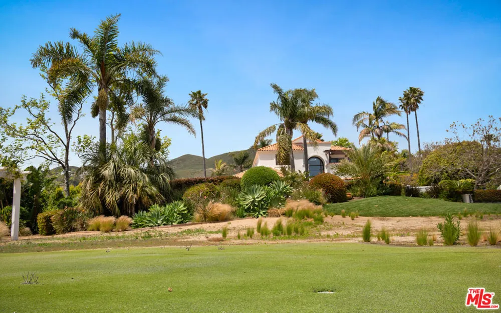 29675 Harvester Road Malibu, CA 90265