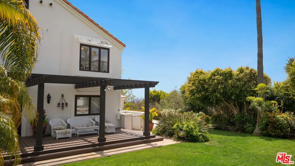 29675 Harvester Road Malibu, CA 90265