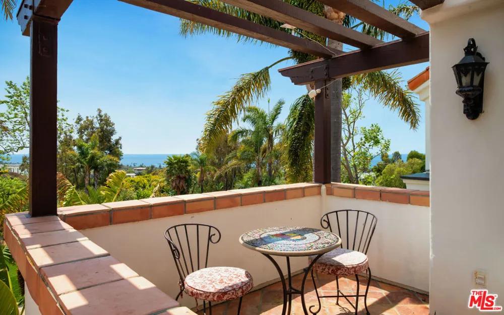 29675 Harvester Road Malibu, CA 90265