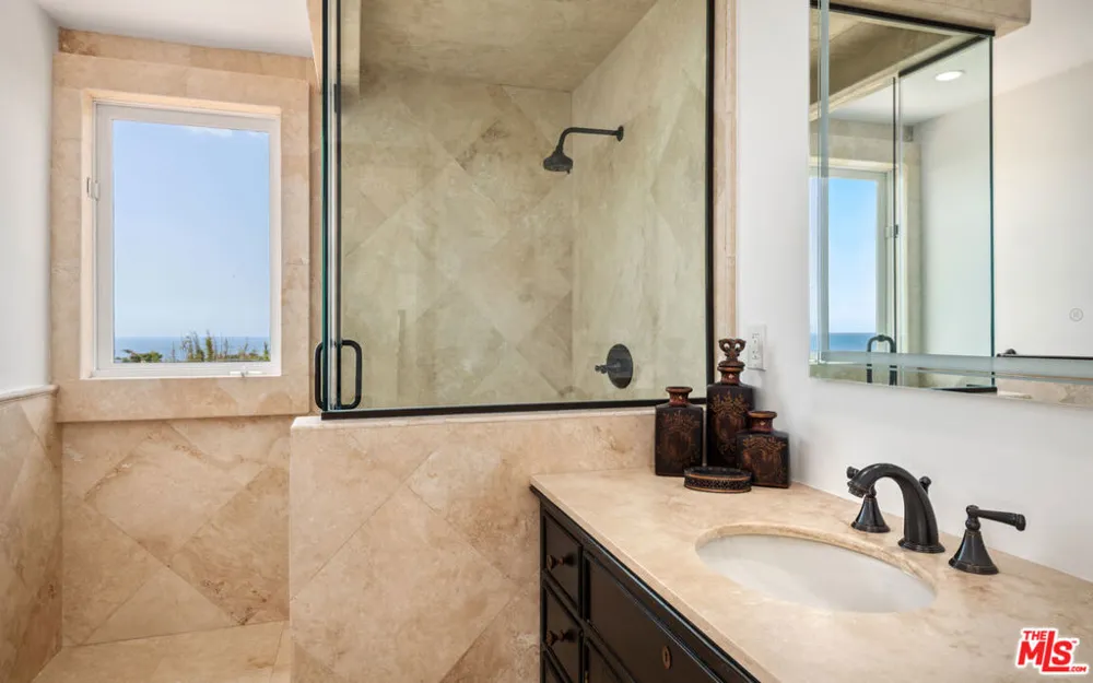 29675 Harvester Road Malibu, CA 90265