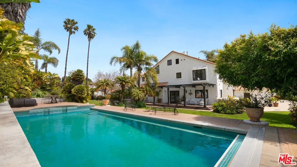 29675 Harvester Road Malibu, CA 90265