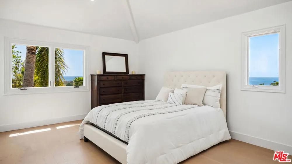 29675 Harvester Road Malibu, CA 90265