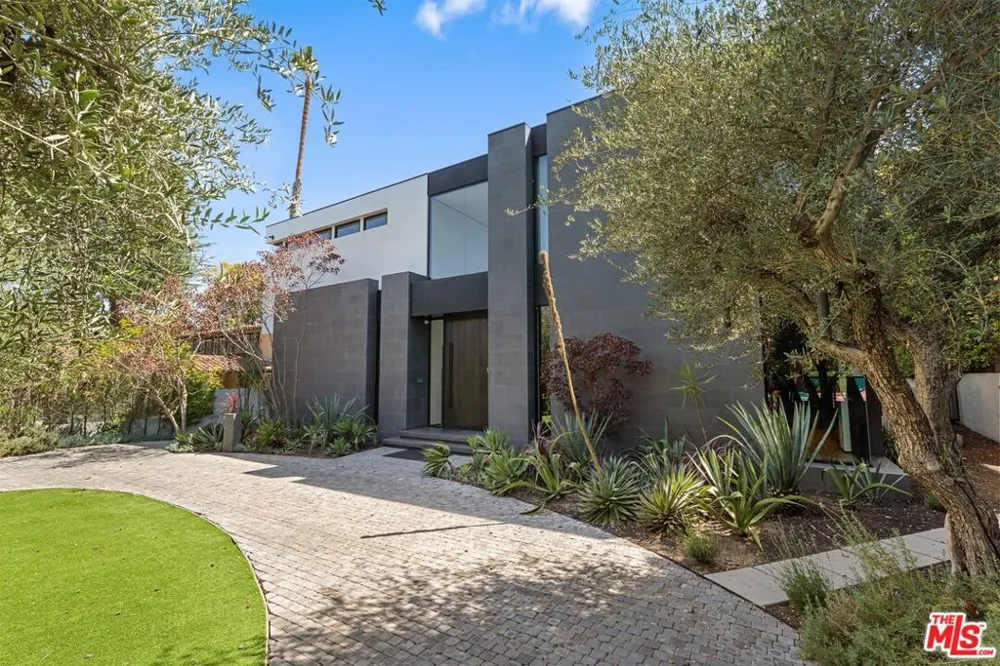 809 Rexford Drive Beverly Hills, CA 90210
