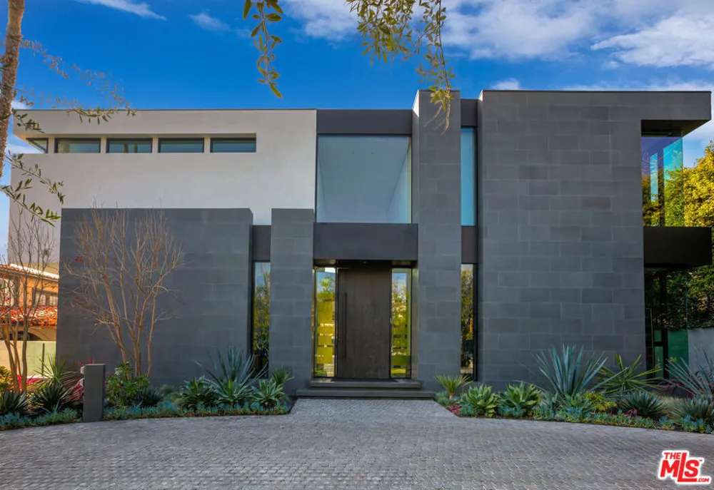 809 Rexford Drive Beverly Hills, CA 90210