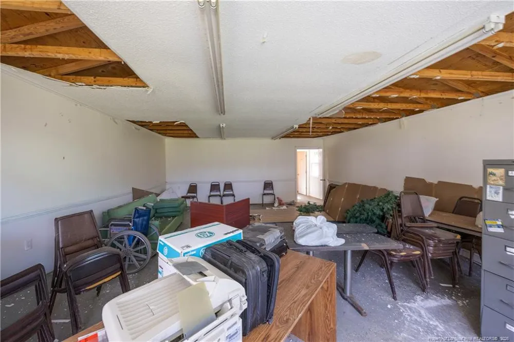 528 Fayetteville Street Newton Grove, NC 28366