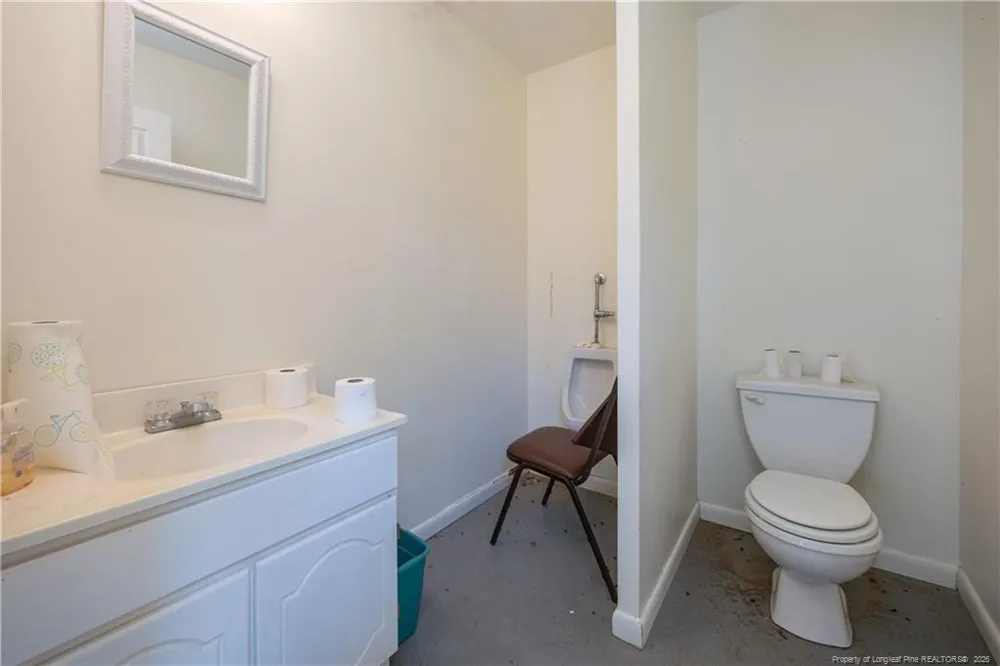 528 Fayetteville Street Newton Grove, NC 28366