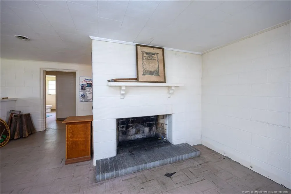 528 Fayetteville Street Newton Grove, NC 28366