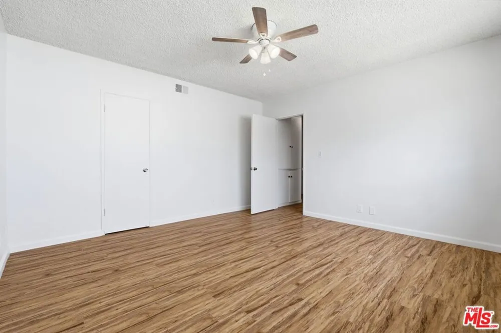 2332 S Beverly Glen Boulevard #5 Los Angeles, CA 90064