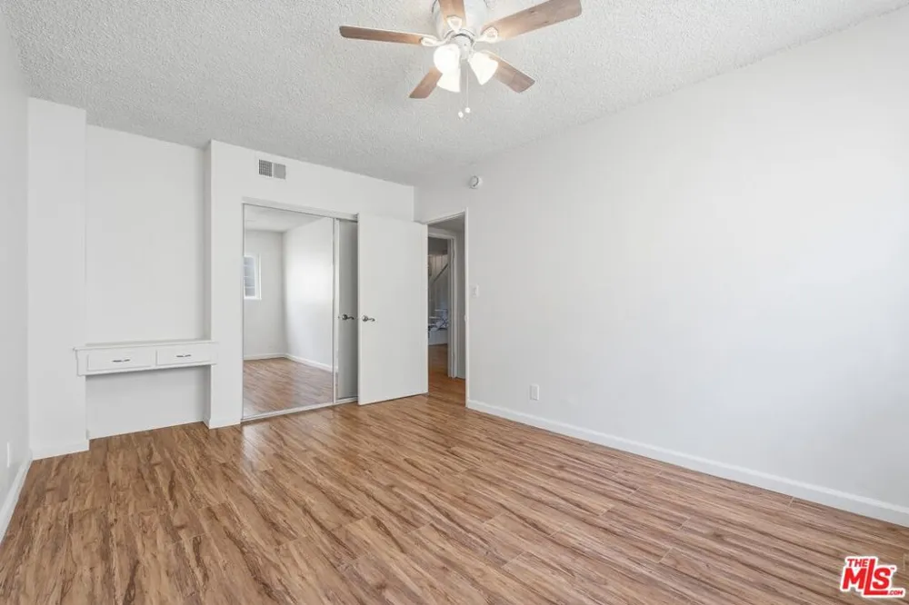 2332 S Beverly Glen Boulevard #5 Los Angeles, CA 90064
