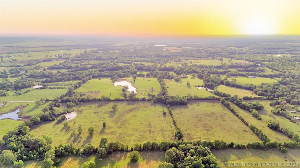 8 Ironstob Road Idabel, OK 74745