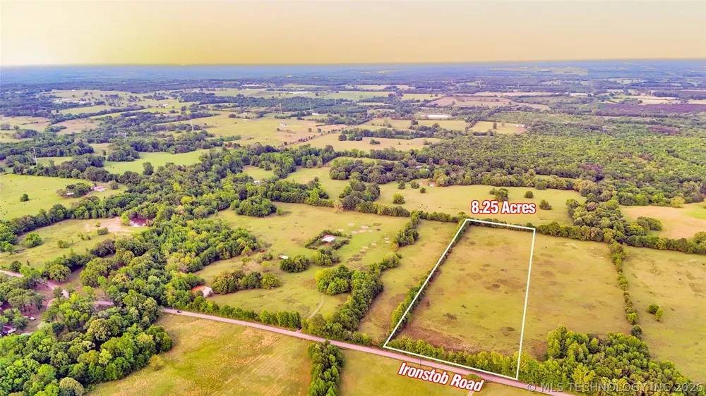 8 Ironstob Road Idabel, OK 74745
