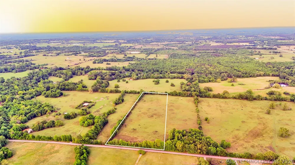8 Ironstob Road Idabel, OK 74745