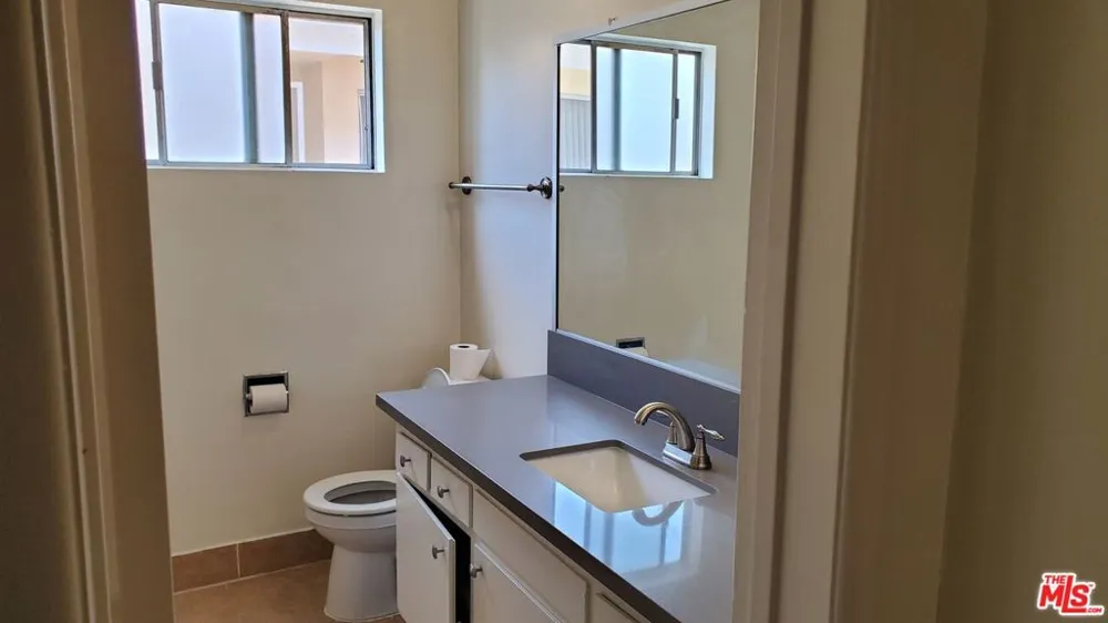8531 Alcott Street #204 Los Angeles, CA 90035
