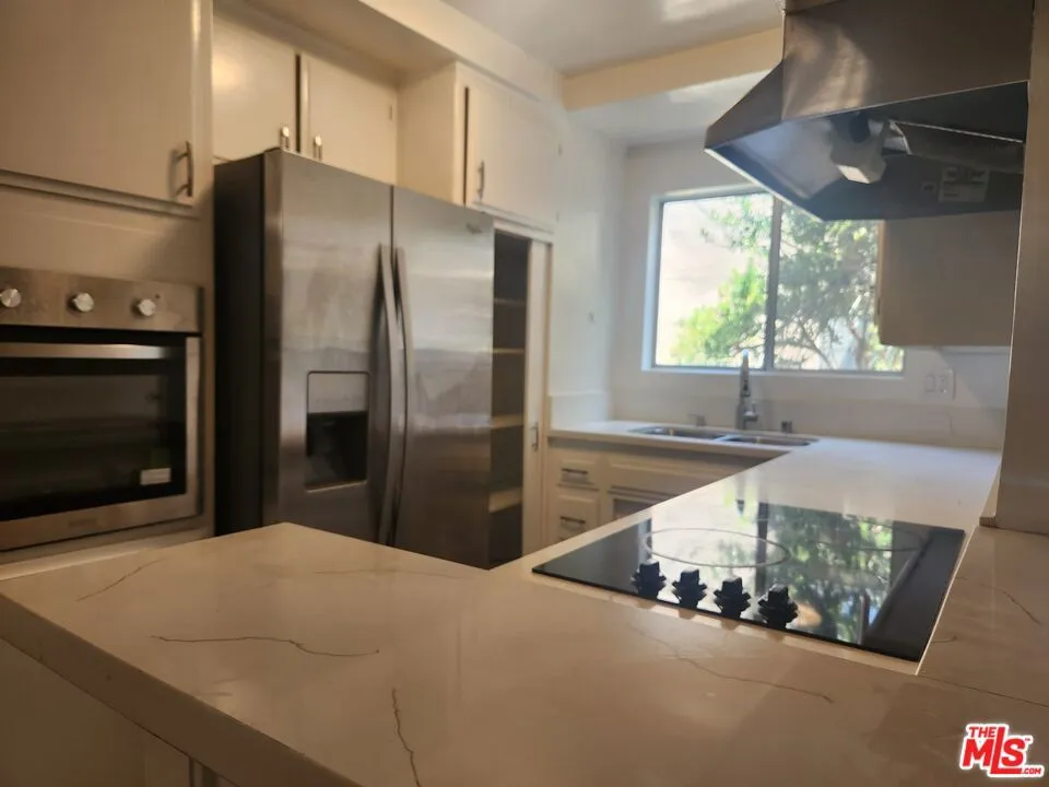 8531 Alcott Street #204 Los Angeles, CA 90035