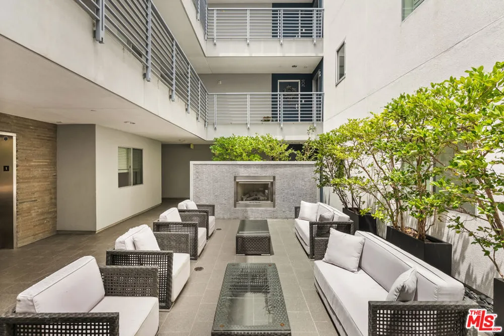 7857 W Manchester Avenue #201 Playa del Rey, CA 90293