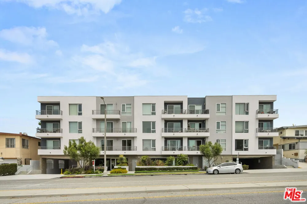 7857 W Manchester Avenue #201 Playa del Rey, CA 90293