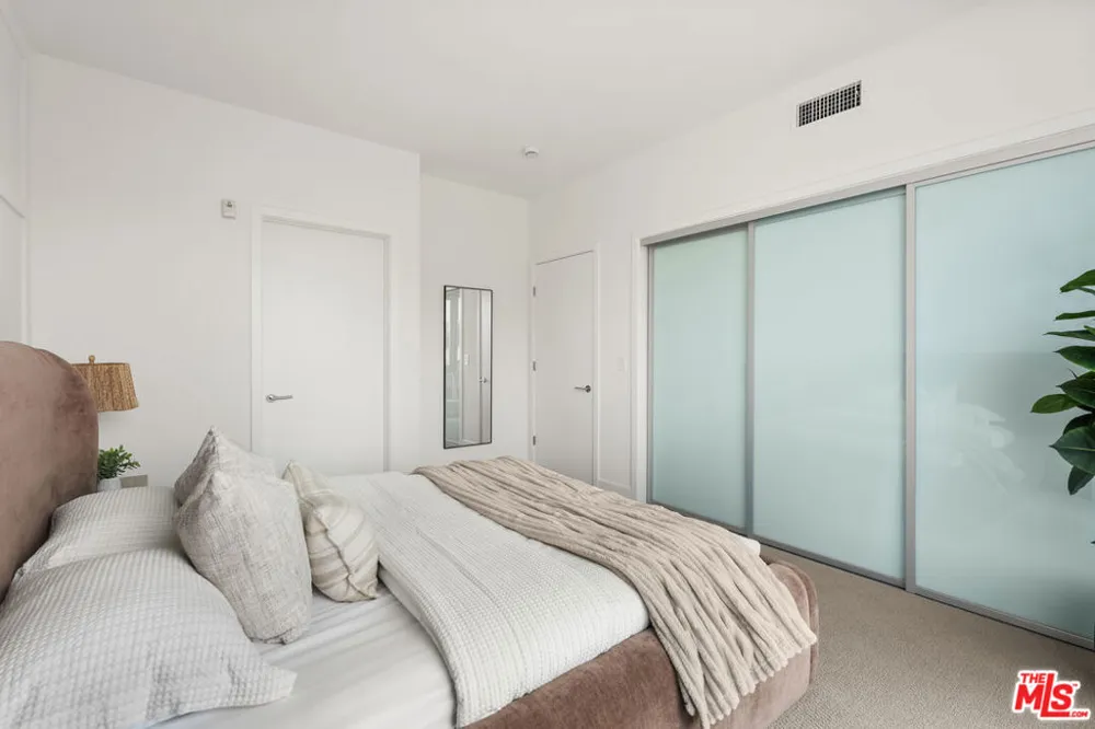 7857 W Manchester Avenue #201 Playa del Rey, CA 90293