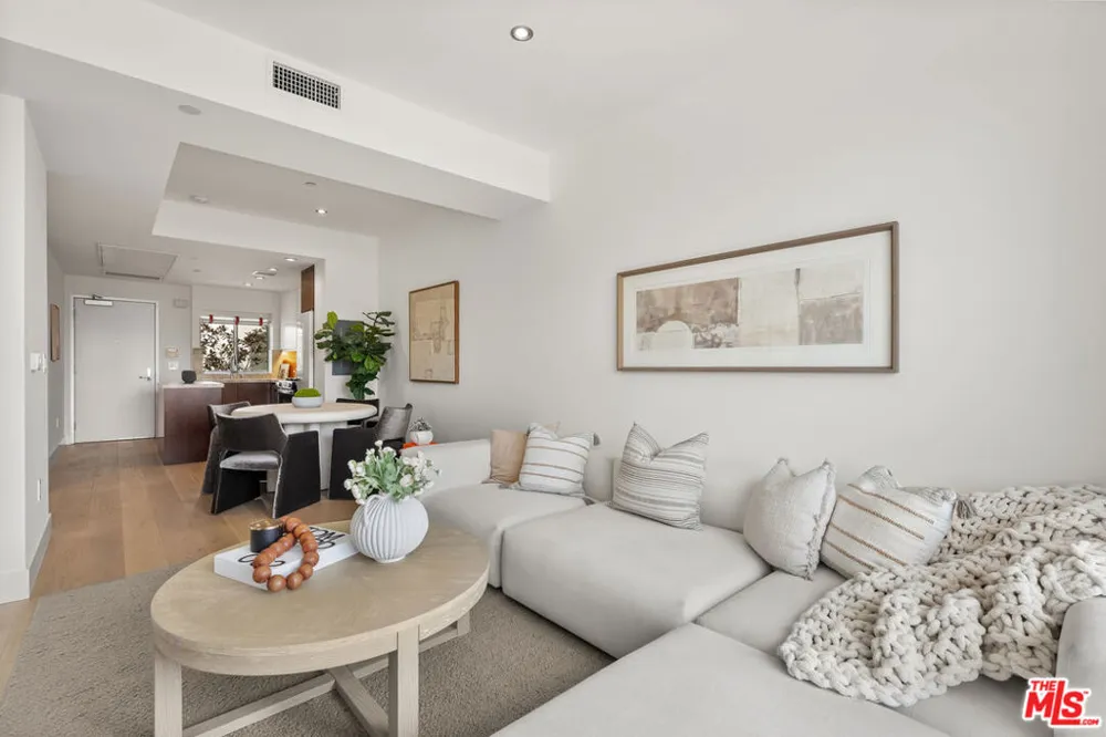 7857 W Manchester Avenue #201 Playa del Rey, CA 90293
