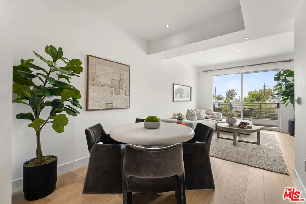 7857 W Manchester Avenue #201 Playa del Rey, CA 90293