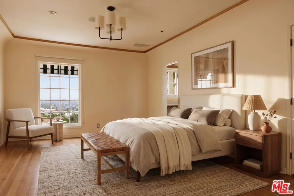 8233 Roxbury Road Los Angeles, CA 90069