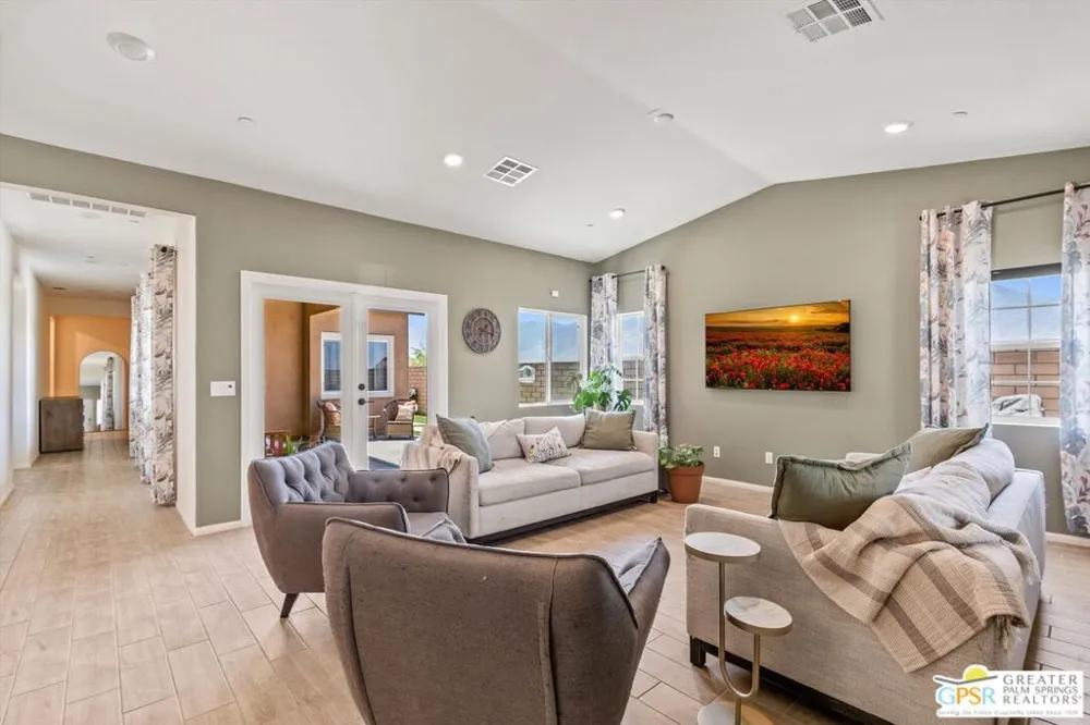 67353 Rio Naches Road Cathedral City, CA 92234