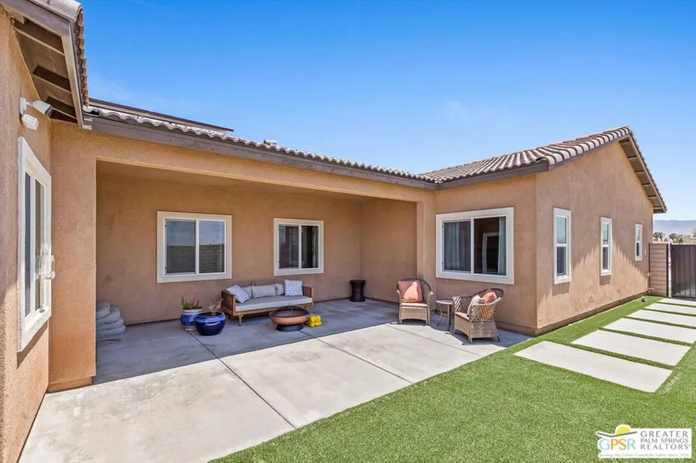 67353 Rio Naches Road Cathedral City, CA 92234