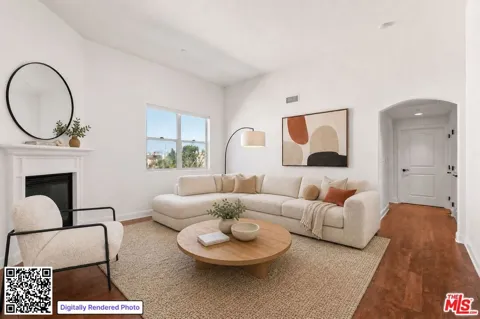 5037 Rosewood Avenue #301