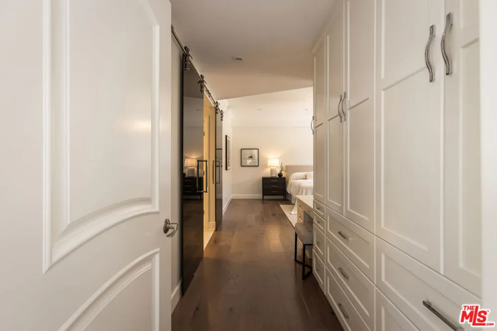 4460 Wilshire Boulevard #207 Los Angeles, CA 90010