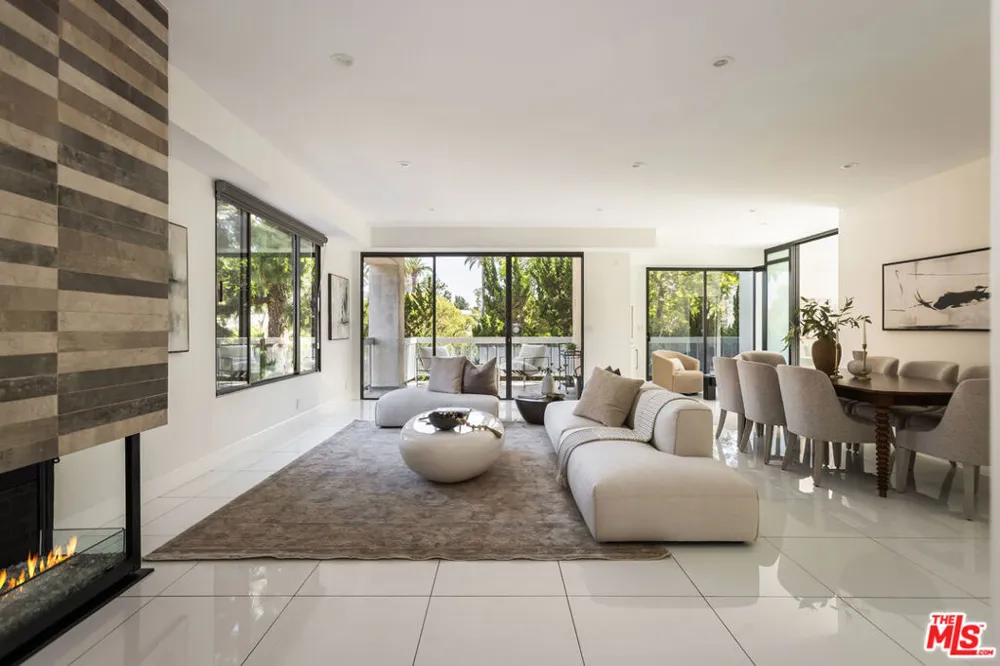 4460 Wilshire Boulevard #207 Los Angeles, CA 90010