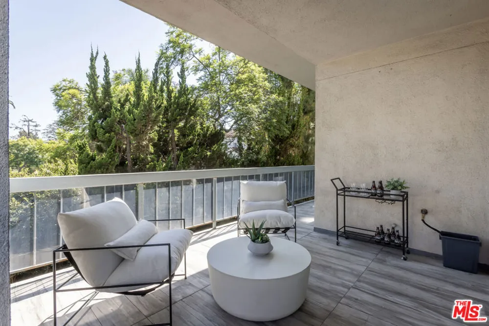 4460 Wilshire Boulevard #207 Los Angeles, CA 90010