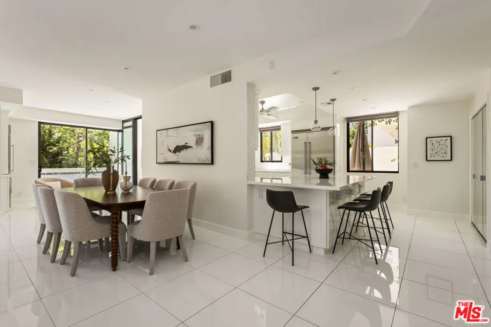 4460 Wilshire Boulevard #207 Los Angeles, CA 90010