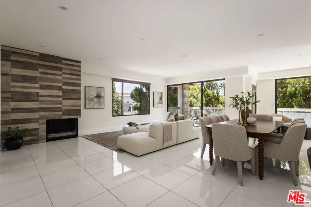 4460 Wilshire Boulevard #207 Los Angeles, CA 90010