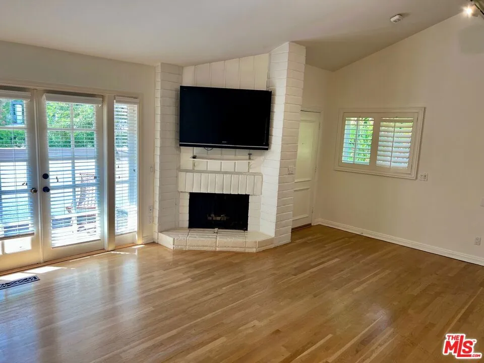 1586 Palisades Drive Pacific Palisades, CA 90272