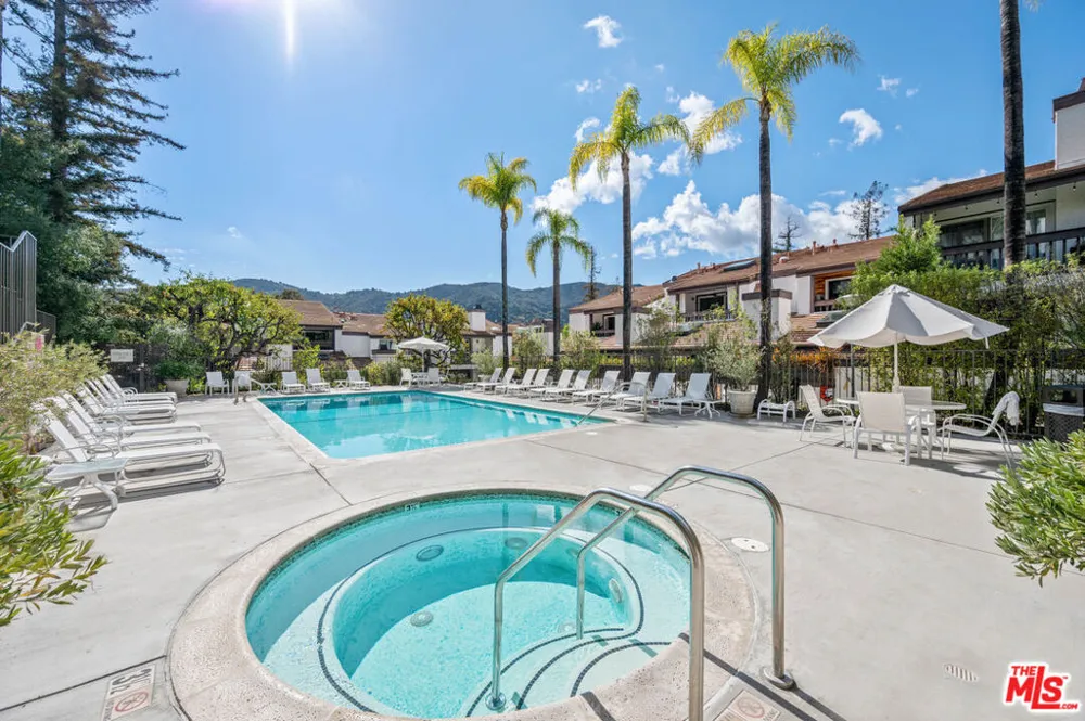 1586 Palisades Drive Pacific Palisades, CA 90272