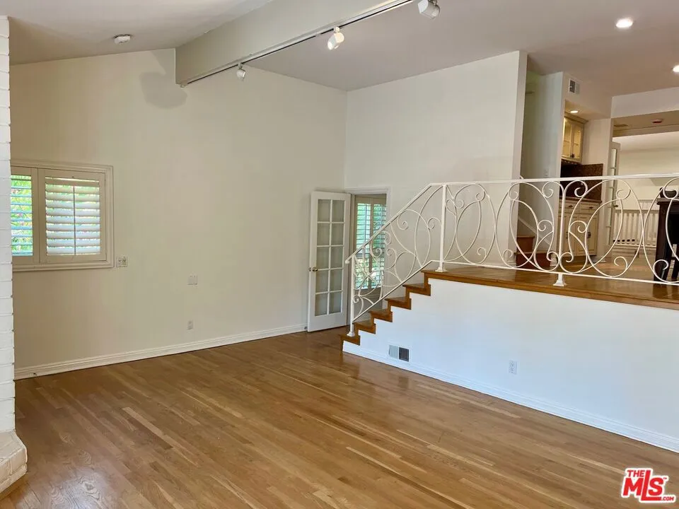 1586 Palisades Drive Pacific Palisades, CA 90272