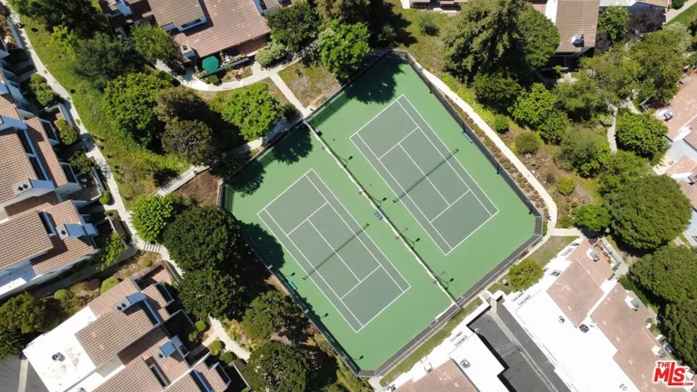 1586 Palisades Drive Pacific Palisades, CA 90272