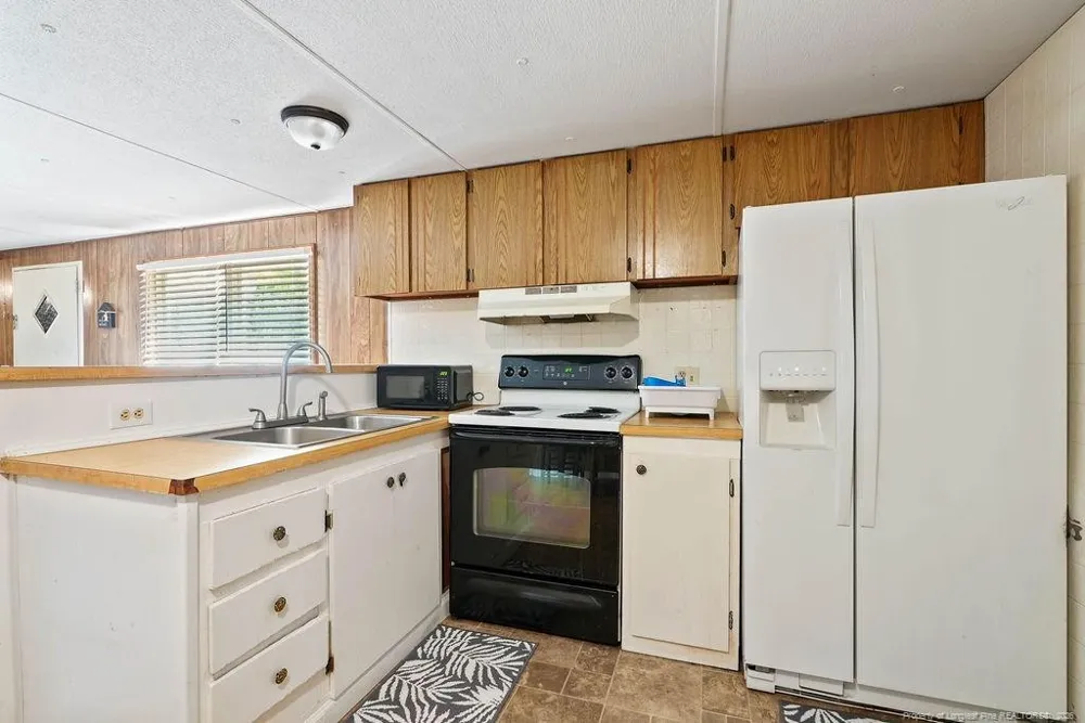 5998 Love Court Hope Mills, NC 28348