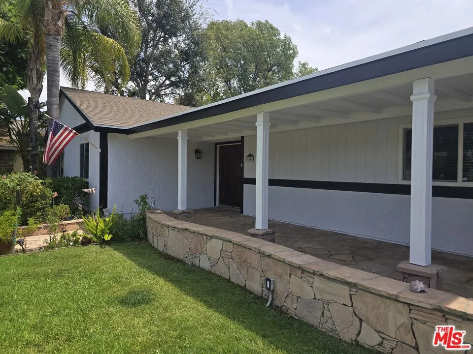 4242 Yukon Avenue Simi Valley, CA 93063