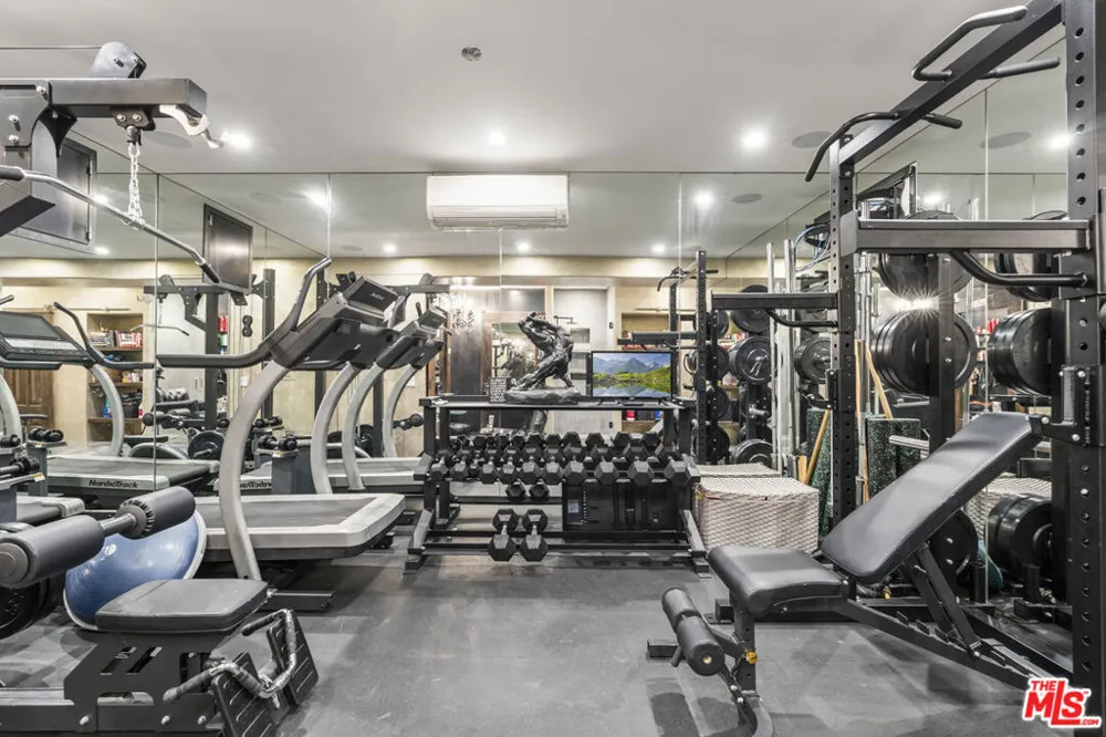 23725 La Salle Canyon Road Newhall, CA 91321