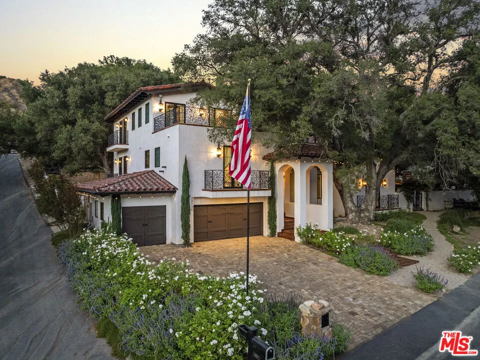 23725 La Salle Canyon Road Newhall, CA 91321