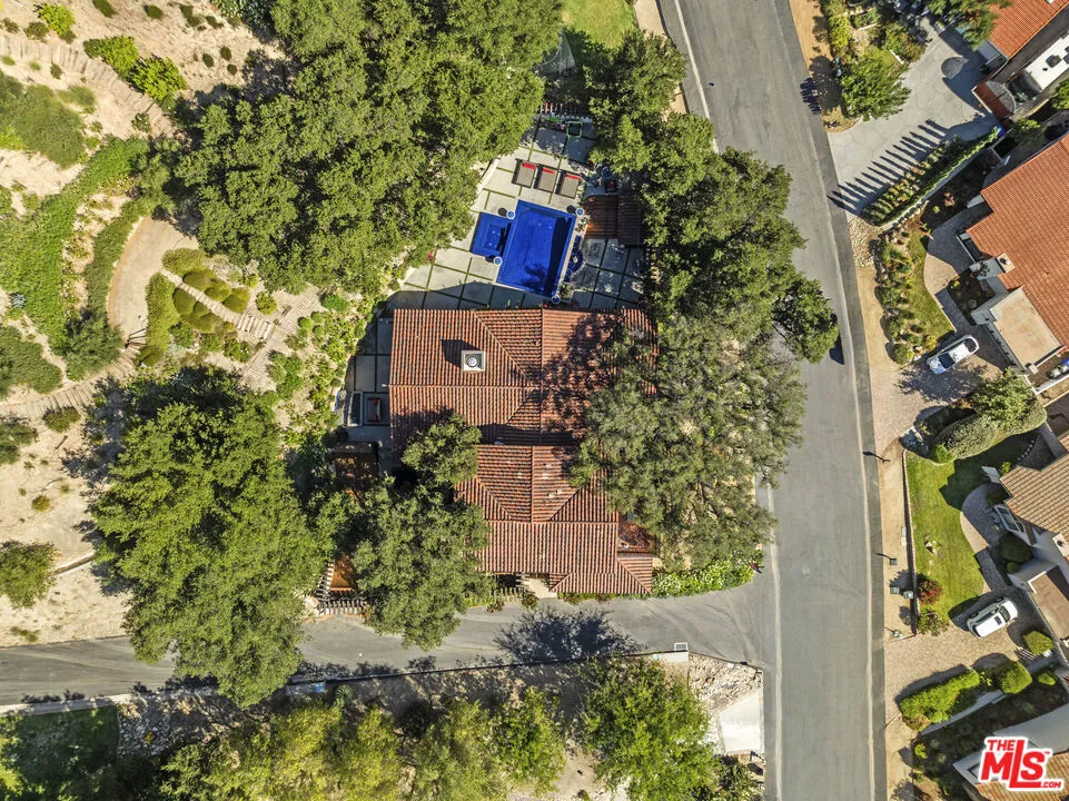 23725 La Salle Canyon Road Newhall, CA 91321