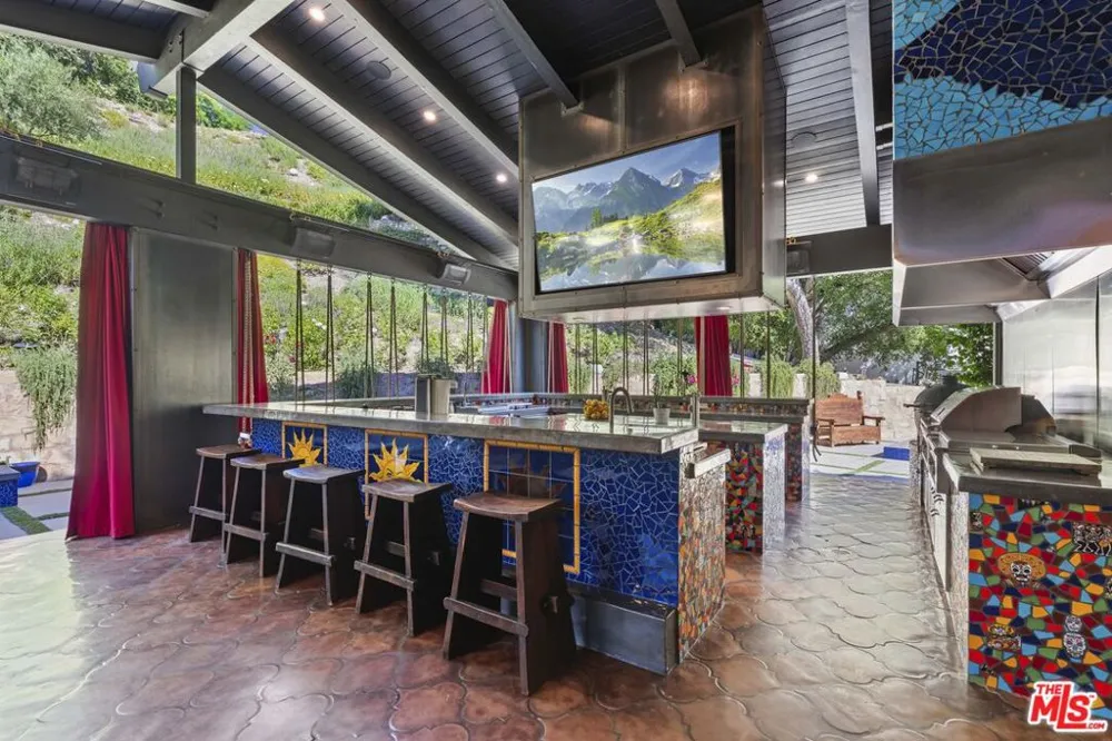 23725 La Salle Canyon Road Newhall, CA 91321