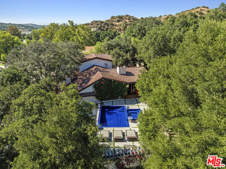 23725 La Salle Canyon Road Newhall, CA 91321