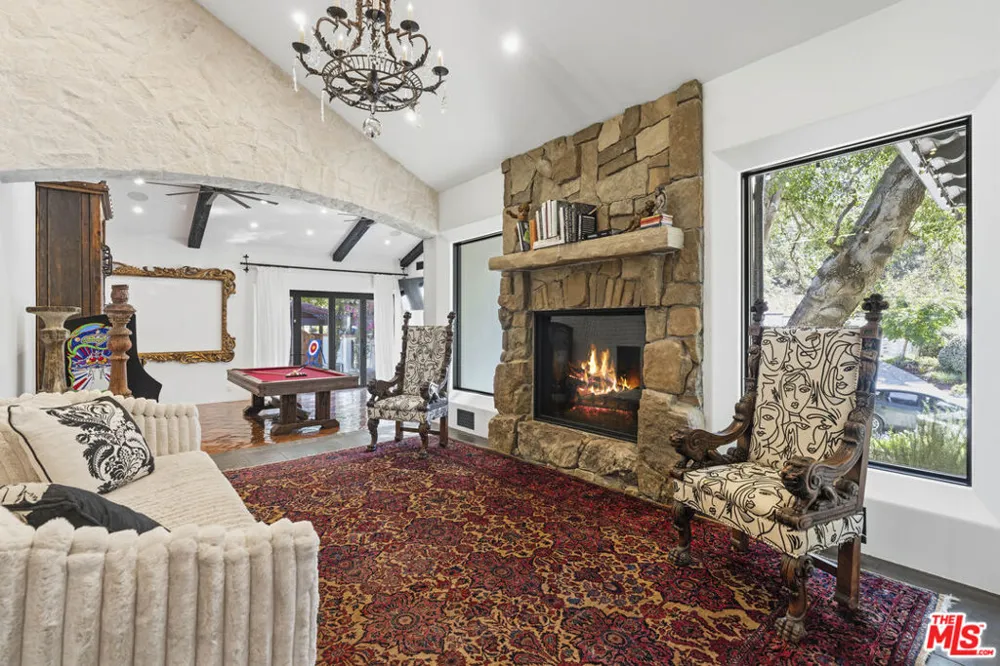23725 La Salle Canyon Road Newhall, CA 91321